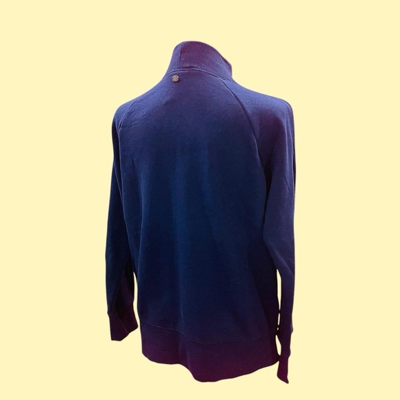 Gaiam Navy Blue Pullover Sweater Size Medium - Picture 2 of 9